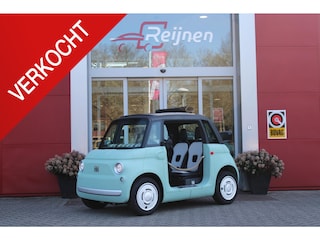 Fiat Topolino Dolcevita | UIT VOORRAAD LEVERBAAR | 45KM/H | VANAF 16 JAAR! | PANORAMADAK | VERWARMING | LED VERLICHTING | VOLLEDIG ELEKTRISCH | NIEUW! | VOUWDAK |