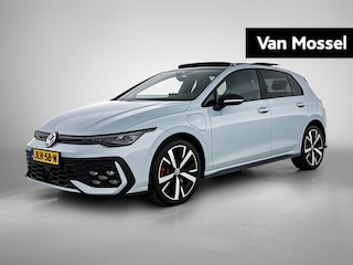 Volkswagen Golf 1.5 eHybrid GTE 272 PK | SoH 100% | Automaat | Black Style Pakket | 360* Camera (Helicopter) | Panorama Dak | Stoel en Stuurverwarming