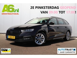 Skoda Octavia Combi 1.0 e-TSI Sport Business 110PK Automaat Trekhaak RS Stoelen Navigatie Carplay Android