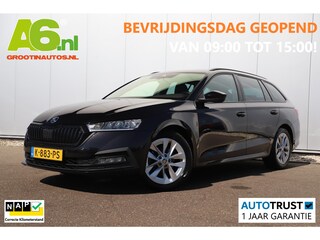Skoda Octavia Combi 1.0 e-TSI Sport Business 110PK Automaat Trekhaak RS Stoelen Navigatie Carplay Android