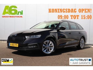 Skoda Octavia Combi 1.0 e-TSI Sport Business 110PK Automaat Trekhaak RS Stoelen Navigatie Carplay Android