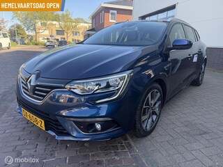 Renault Mégane Estate Bose | Automaat | 2018 | NAP | Leder/Stof