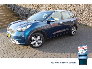 Kia Niro 1.6 GDi DynamicLine 1300kg trekhaak, Camera, Carplay, Dab+ audio, cruise en climate control.