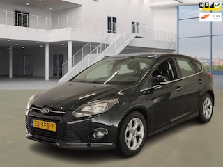 Ford Focus 1.0 EcoBoost Lease Titanium|NAVI|DODEHOEKSENSR|KEYLLES|BORDENHERKENING|CRUISE|LINEASSIST|PARKASIST