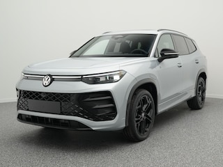 Volkswagen Tayron R-Line Edition 1.5 eHybrid 272 PK | Trekhaak | 360 Camera | Panorama | Head Up | Black Style | LED Matrix | Travel Assist | Stuur en Stoelverwarming | 20 inch
