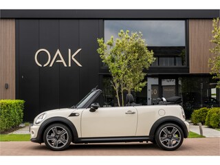 Mini Cooper Cabrio 1.6 Chili Aut. | Wired | Navigatie | Half Leder | Sportstoelen | PDC | 17"LM | NL Auto | Pepper White