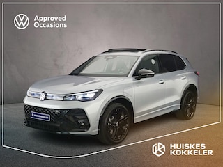 Volkswagen Tiguan R-Line Edition 1.5 TSI eHybrid 204pk DSG Automaat Trekhaak, Navigatie, Panoramadak, Adaptive cruise control, Elektrische achterklep, Black style