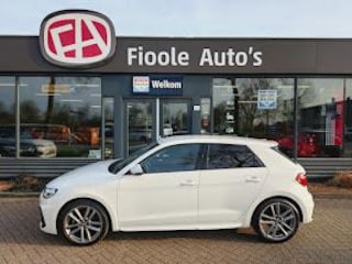 Audi A1 Sportback 1.5 TFSI S Line Pro Line S Carplay, Stoelverw. 18inch, dealer onderhouden, S-Line