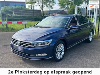 Volkswagen Passat 1.4 TSI Highline LED Virtual Camera Carplay Leder