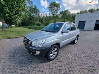 Kia Sportage 2.0 CVVT Comfort AIRCO PARKEERSENSOR ACHTER NIEUWE APK/HALFLEDER