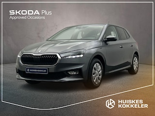 Skoda Fabia Selection 1.0 TSI 95pk Cruise control, App connect, Parkeersensor achter, LED koplampen, Airco, DAB, Radio, Bluetooth