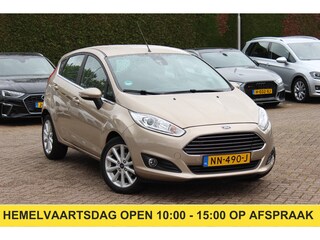 Ford Fiesta 1.0 EcoBoost Titanium / 1e Eign. / NL Auto! / Camera / Navigatie / Parkeerhulp V+A / 16'' / Bluetooth / Cruise Control