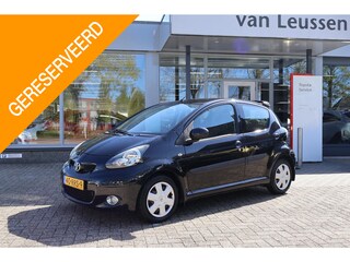 Toyota Aygo 1.0-12V Comfort Navigator AUTOMAAT NL-AUTO AIRCO