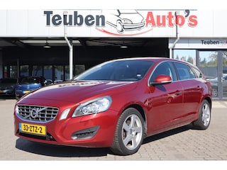 Volvo V60 1.6 T4 Momentum | Volledig Onderhoud | TOP STAAT | Lederen bekleding | Stoelverwarming | Bluetooth | Trekhaak