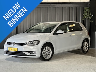 Volkswagen Golf 1.0 TSI Comfortline | Carplay | Navigatie | Adaptief Cruise Control |  parkeersensor Voor & Achter | LMV 16 | LED |