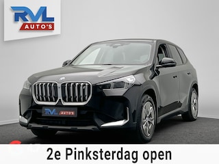BMW iX1 XDrive30 Launch Edition 67 kWh | Carplay | SOH 99.6% | Leder | Harman/Kardon | Head-up display | Camera |