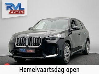 BMW iX1 XDrive30 Launch Edition 67 kWh | Carplay | SOH 99.6% | Leder | Harman/Kardon | Head-up display | Camera |