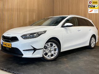 Kia Ceed Sportswagon 1.5 T-GDi DynamicPlusLine|160PK|TREKH|STOEL+STUURVERW|CARPLAY|CAMERA|CLIMATE+CRUISE|1 EIG.|INC.BTW|ORG.NL|NAP