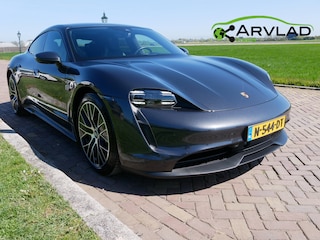 Porsche Taycan Performance+ 93kWh 571PK (LOOK TEXT FOR OPTIONS) ** 46899 NETTO **