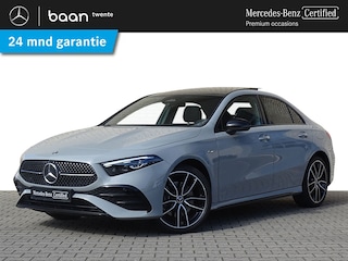 Mercedes-Benz A 250 e Business Solution AMG | Smartphone-integratie | Memorypakket | Head-up display | Panoramadak | 360 Camera | Stoelverwarming | Nightpakket