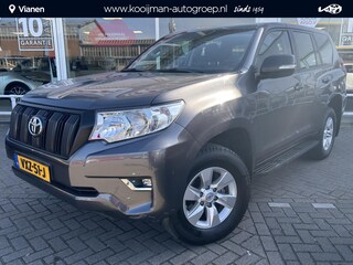 Toyota Land Cruiser 2.8 D-4D Challenger VAN Grijs kenteken 3000kg trekgewicht met o.a. Leder, Trekhaak, Navigatie. WINDOW VAN