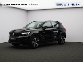 Volvo XC40 2.0 B4 Plus Dark / Trekhaak / Elektr. bed. stoelen / Harman Kardon / Stoel+stuur+achterbankverwarming