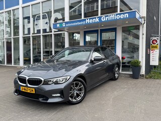 BMW 318i Executive Edition Sport Line I LED I Carplay I Sportstoelen