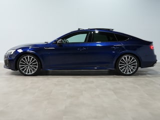 Audi A5 Sportback 35 TFSI S ed. Competition | Panorama | Matrix-LED | 19" | Navi | Stoelverw.