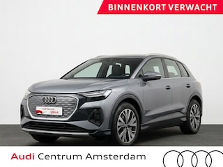 Audi Q4 40 Launch edition Advanced 77 kWh 204pk | Navigatie | Verwarmbare voorstoelen | 19 inch Lichtmetalen velgen | Parkeersensoren voor en achter