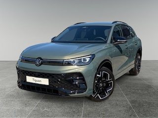 Volkswagen Tiguan R-Line Edition 1.5 eHybrid 204pk Head-up display | Trekhaak | Black style pakket