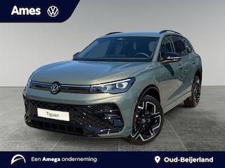 Volkswagen Tiguan R-Line Edition 1.5 eHybrid 204pk Head-up display | Trekhaak | Black style pakket