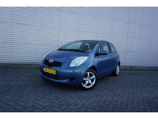 Toyota Yaris 1.3 VVTi Sol Airco / Elektr. ramen / NAP / NIEUWE APK!