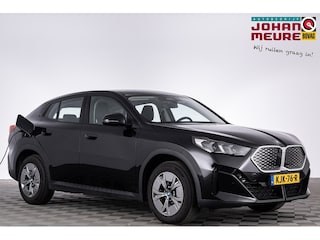 BMW iX2 eDrive20 67 kWh | Full LED | NAVI | PDC | ECC .