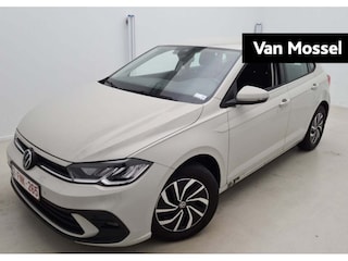 Volkswagen Polo 1.0 TSI Life Business | 95 PK | Navigatie | Achteruitrijcamera | Climatronic | Parkeersensoren | Digitale Cockpit | Apple Carplay / Android Auto