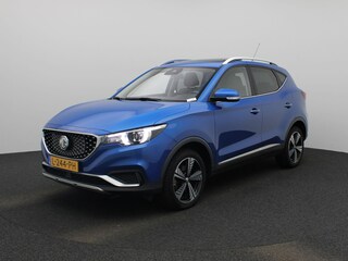 MG ZS EV Luxury 45 kWh | Leder | Navi | Panoramadak | CarPlay | Camera | Stoelverwarming |