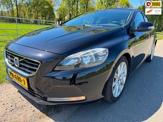 Volvo V40 1.6 D2 Kinetic AUTOMAAT|stoelverwarming|climate control