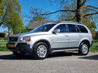 Volvo XC90 2.4 D5 185 pk - AUTOMAAT - Momentum 5p - Leder - Schuifdak - APK 03-2027