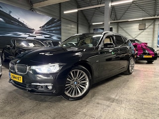 BMW 3-serie Touring 320i Luxury Edition|Leder|Panorama|HUD