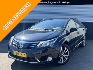 Toyota Avensis 2.0 VVTi Dynamic Business Navigatie, Parkeersensoren, Achteruitrijcamera, Volledige historie, Stoelverwarming, Climate control