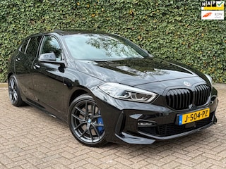 BMW 118i High Executive M-Sport | Pano | Leder | Harman/Kardon