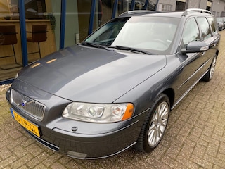Volvo V70 2.4 Edition Sport LEER / NAVI / YOUNGTIMER