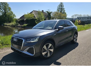 Audi Q2 35 TFSI S-Line / Leder / Navi / Camera / Carplay