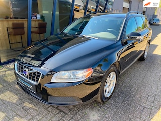 Volvo V70 2.0 Kinetic NAVI & Bluetooth