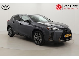 Lexus UX 250h F Sport Line | Apple Carplay / Android Auto | Dodehoek detectie | Stoelverwarming | Parkeersensoren voor/achter | Camera | Keyless | Adaptive Cruise | Clima | LED | 18 inch