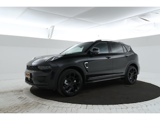 Lynk & Co 01 1.5 Full black, Panoramadak, 360 Camera, Apple Carplay, Trekhaak