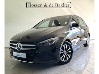 Mercedes-Benz B-klasse 180 Business Solution Luxury | Parkeer camera | Elektrische achterklep | Carplay