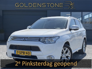 Mitsubishi Outlander 2.0 PHEV Instyle+ 1e Eigenaar,Schuifdak,Camera,Trekhaak,Keyless,Leder,Clima,Stoelverkoeling,Stoelverw,Pdc,Lm velgen,Rijstrooksensor,Lm velgen,N.A.P,Apk tot 12-2026