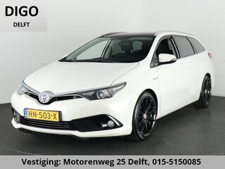 Toyota Auris 1.8 Hybrid Lease Pro . PANORMA DAK . NAVIGATIE . CRUISE CONTROL .