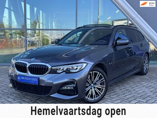 BMW 3-serie Touring 330e Plug in Hybride M-sport Shadow-line 292pk Panoramadak / Camera