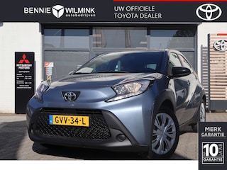 Toyota Aygo 1.0 VVT-i MT Play Allseason banden | Armsteun
